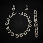 1699 3186 Halsband